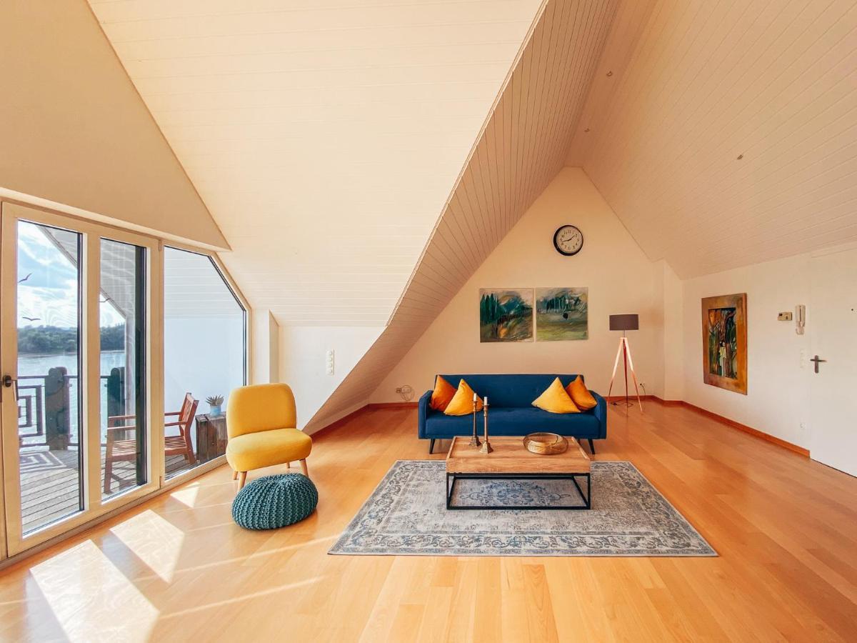 אמריך Rheinloft 3 - Grosse Giebelwohnung Mit Dachterrassen An Der Rheinpromenade מראה חיצוני תמונה